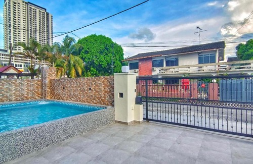 Central District Villa | JB City Villa (Private Pool)