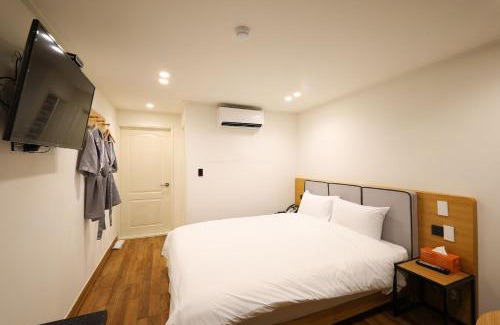 Gunam-ro 8beon-gil Hotel | JB Plus Hotel