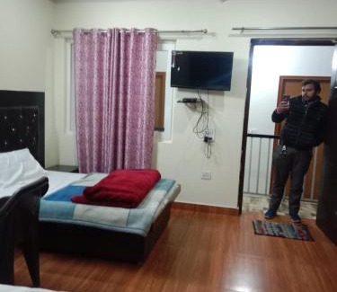 Uttarkashi Hotel | Jbk hotel Utterkashi