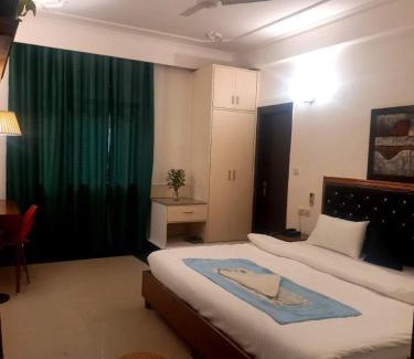 Sushant Lok House | jdm residency