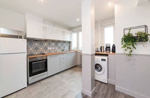 Villejuif Apartment | Jean Lurçat * 4 Bedrooms - 2 Showers - Parking - 30 min from Paris