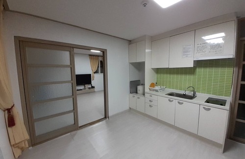Hwaseong Condo | Jebudo Yeonliji Pension
