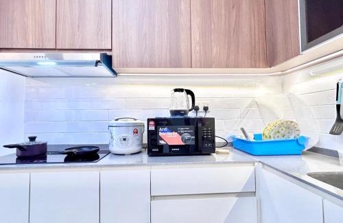 Taman Charming Apartment | Jeff & Ricky Homestay103@ The Podium