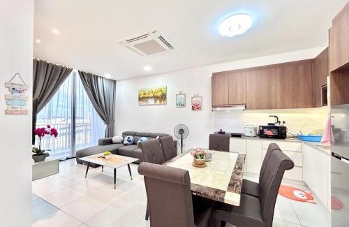 Taman Charming Apartment | Jeff & Ricky Homestay103@ The Podium