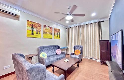 Pusat Komersil Lee Ling Apartment | Jeff & Ricky Homestay122 Matang Home Kuching