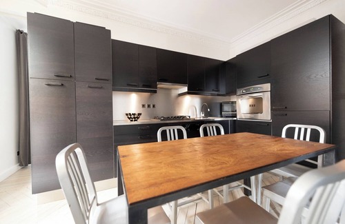 Saint-Merri Apartment | Jehan, 2Ch/1Sdb, sleeps 4