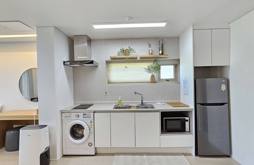 Pyoseon House | Jeju Badayeon Villa