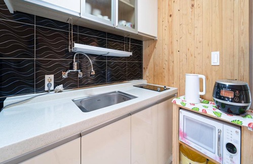 Pyoseon House | Jeju Haebaragi Pension