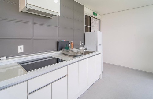 Andeok House | Jeju Kidsgajok Badatgahauseu