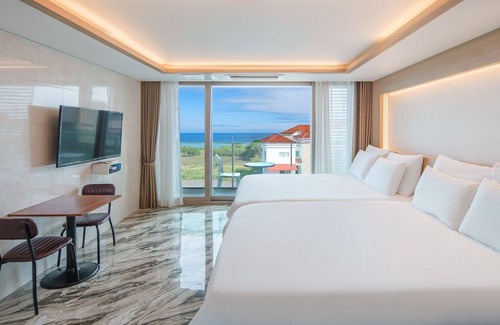 Seongsan House | Jeju Memoria Pension