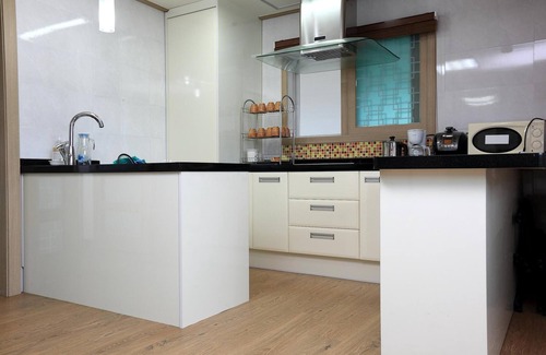 Seogwipo City House | Jeju Ophirhouse Pension