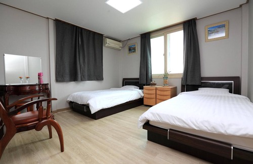 Seogwipo City House | Jeju Ophirhouse Pension