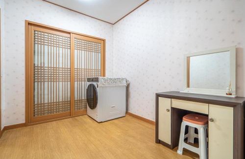 Namwon House | Jeju Seoul Minbak