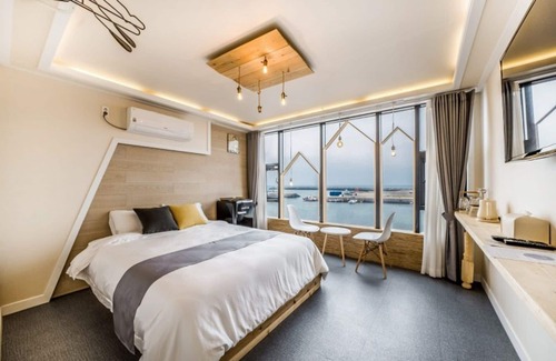 Gujwa House | Jeju Stay Santa Lucia Pension