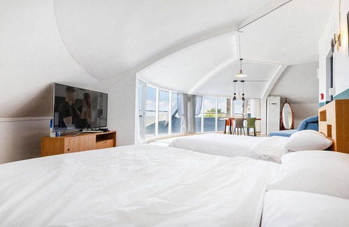 Aewol House | Jeju UFO Pension