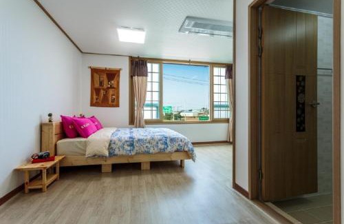 Jocheon House | Jeju Wayo Pension