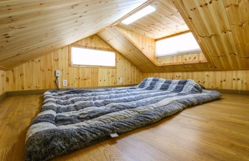 Gujwa House | Jeju Woljeong Cello House Pension