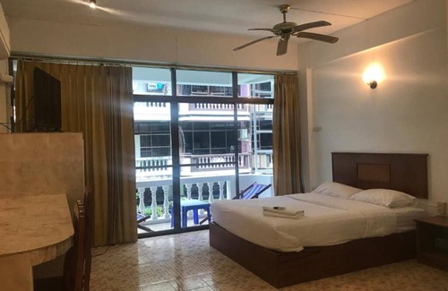 Jomtien House | Jellyfish Hostel