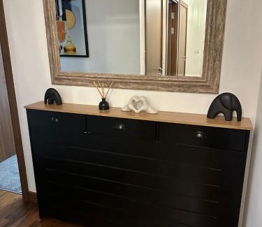 Dartford Apartment | JEMNACYA Apartments