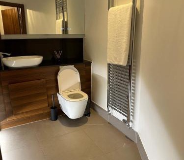 Dartford Apartment | JEMNACYA Apartments