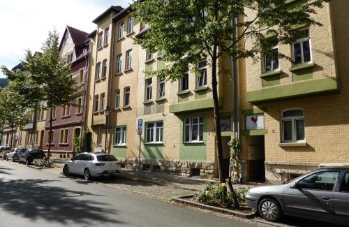 Jena Apartment | Jena City Apartment, Balkon, sonnig, Wifi, Parkplätze, Nähe Zentrum