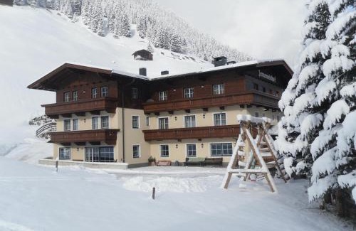 Madseit House | Jenneweinhof