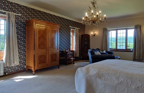 Bossington Bed & Breakfast | Jennifrieds superking or twin