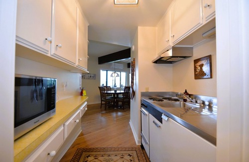Bass Lake Apartment | Jennings Lakeside Layover Lake Front