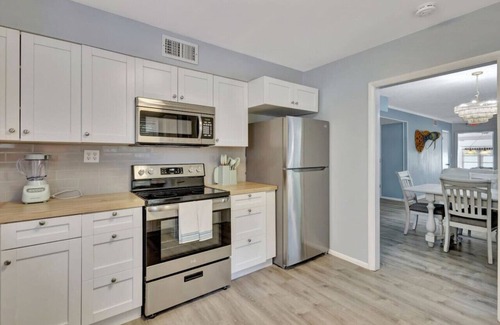 Indian River Estates House | Jensen Beach Tropical Oasis!