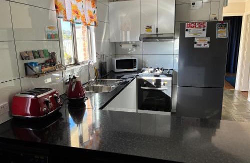 Jerilderie House | Jerilderie BNB - Pets Welcome - House