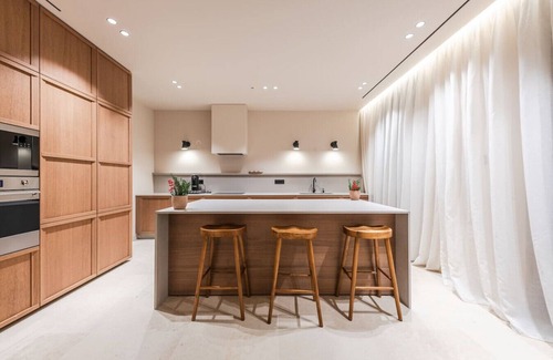 Tirana Villa | Jerina Mansion by PikHost