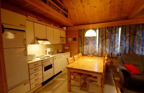 Muonio House | Jeris Lakeside Resort Cabins