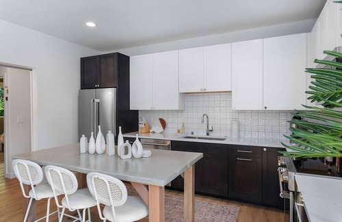 Minor House | Jerry's Sweet Suite - 84 Walkscore!