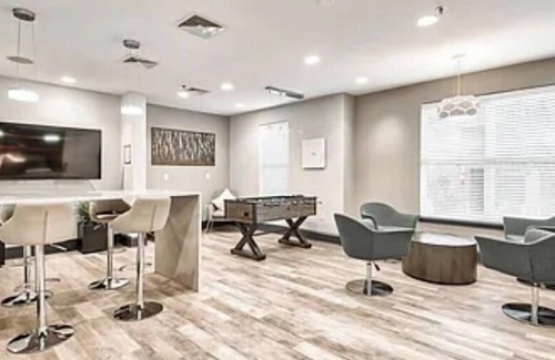 Downtown Jersey City Apartment | Jersey City downtown wanterfront 1B1B, 10 min walk to PATH train, 1 stop to WTC.