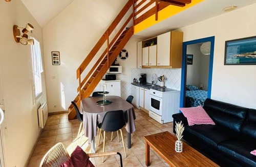 Barneville-Carteret House | Jersey house - 50 metres from the beach