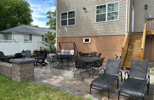 Port Monmouth House | Jersey Shore Beach House close to NYC Ferry + Bus