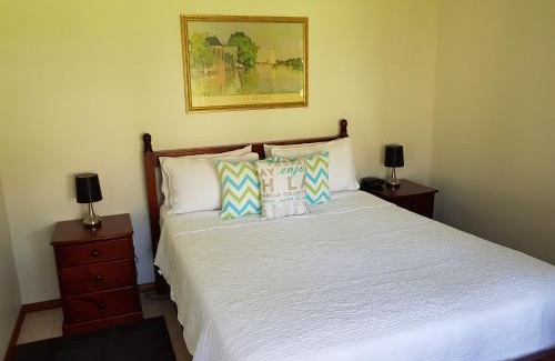 Vincentia House | Jervis Bay Blue - Vincentia