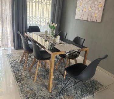 Montclair House | Jessica's Guesthouse