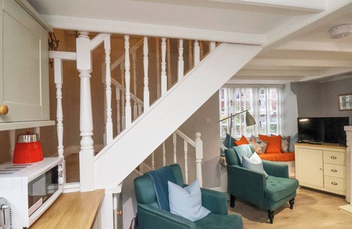 West Cliff Cottage | JET COTTAGE, pet friendly, with a garden in Whitby