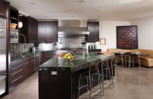 Hollywood Hills West House | Jetliner 270' Unobstructed Downtown to Ocean Views! BEST LOCATION IN LA!