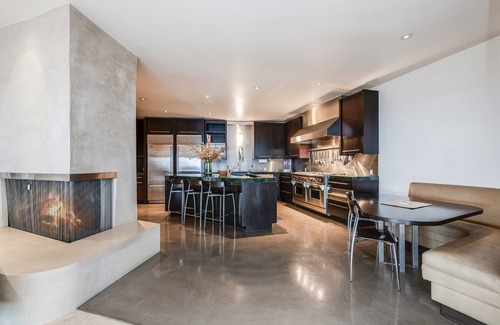 Hollywood Hills West House | Jetliner 270' Unobstructed Downtown to Ocean Views! BEST LOCATION IN LA!