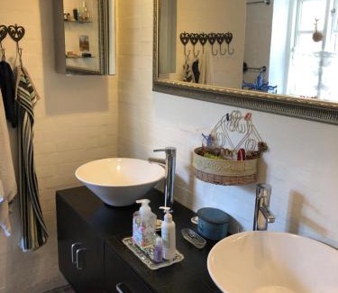 Rudkobing House | Jette’s værelsesudlejning