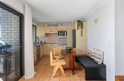Maroochydore Apartment | Jetty Flats - Stylish Waterfront Escape