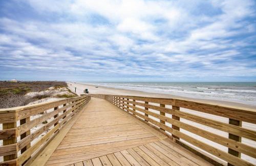 Port Aransas House | Jetty Set Go! Ocean Views & Private Pool!