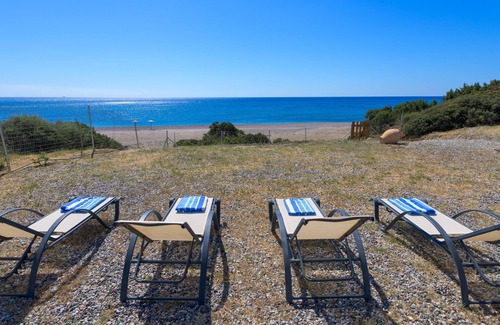 Kiotari Villa | Jewel Blue Beachfront Villa