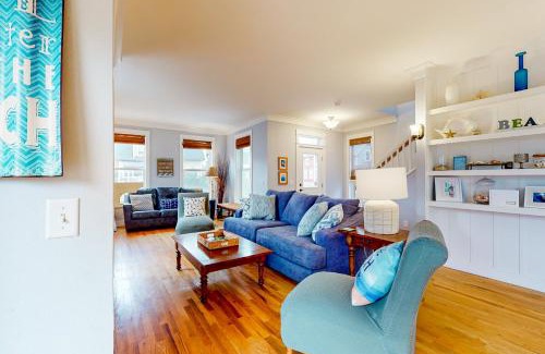 Olivia Beach House | Jewel Box at the Beach