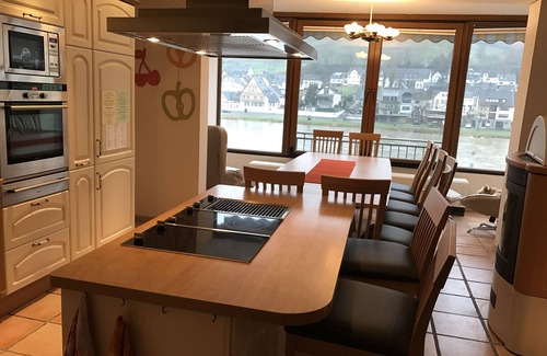 Zell House | Jewel of the Mosel, Townhouse in central Zell, beautiful Mosel views
