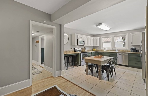 Damascus Apartment | Jewel's Rest-2 bedroom suite downtown Damascus, VA