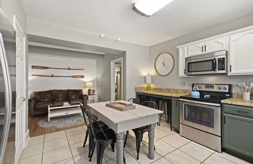 Damascus Apartment | Jewel's Rest-2 bedroom suite downtown Damascus, VA