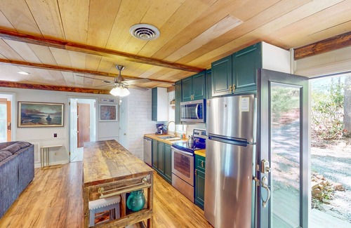 Huddleston Cottage | Jewelbox Cottage - Lakefront home with fireplace, private dock, canoe & SUPs